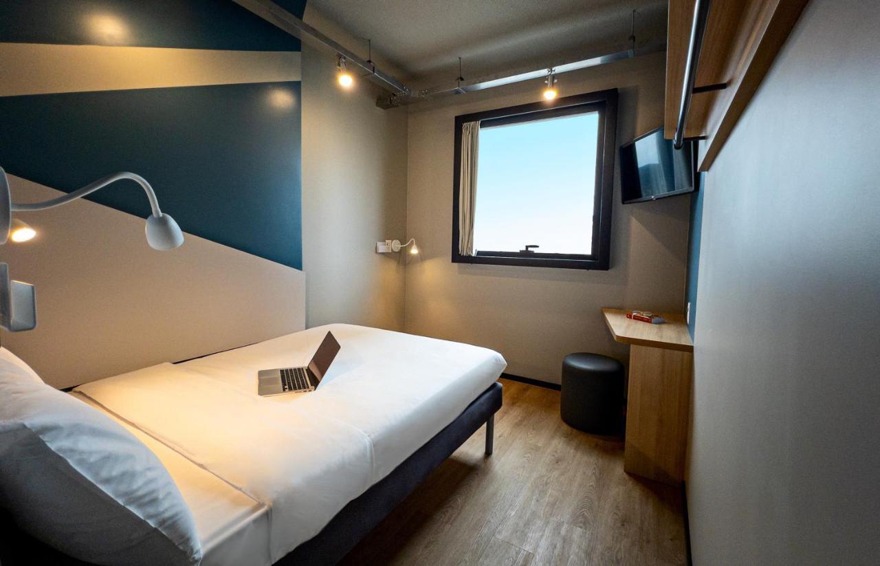 Ibis Budget Balneário Camboriú Exterior foto